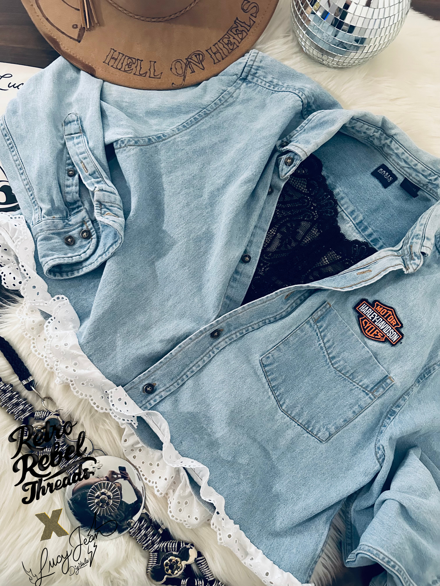 Women’s M-L HD cropped denim top
